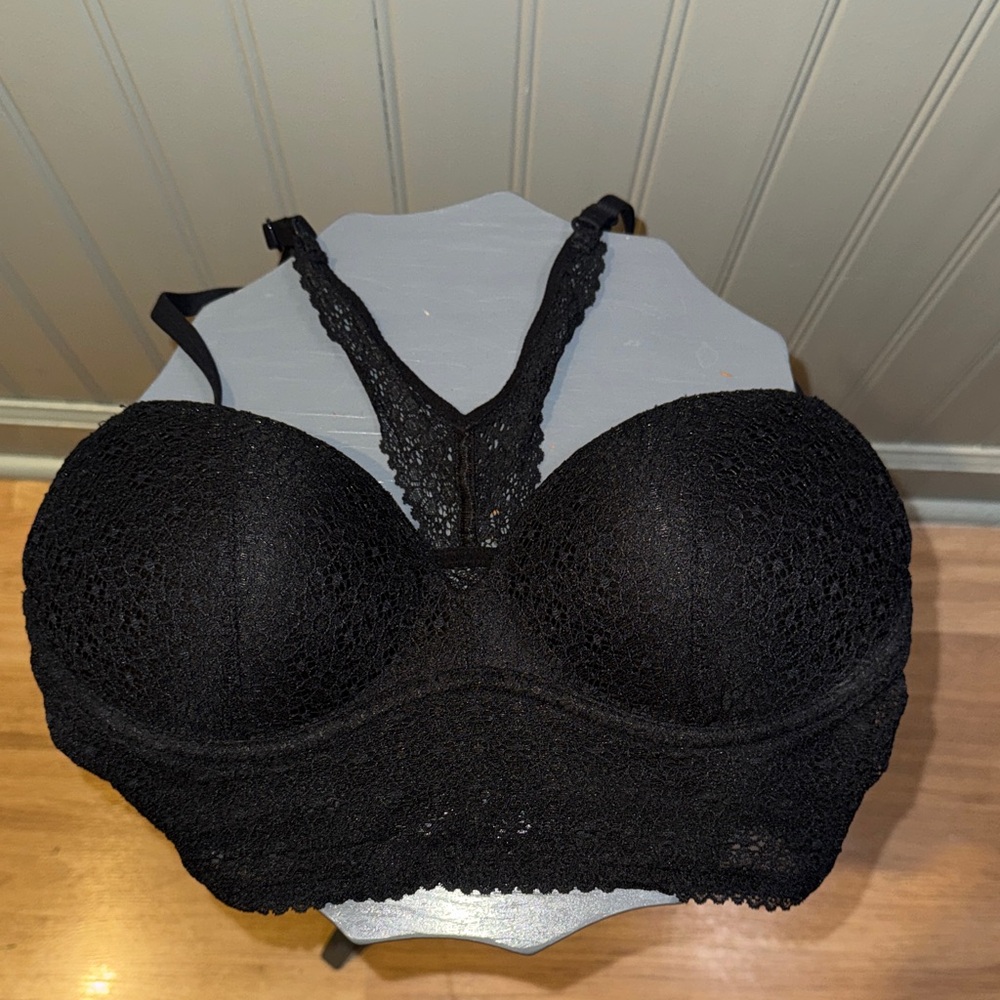 Victoria's Secret‎ body by Victoria padded no wire Black Lace Bra 32C